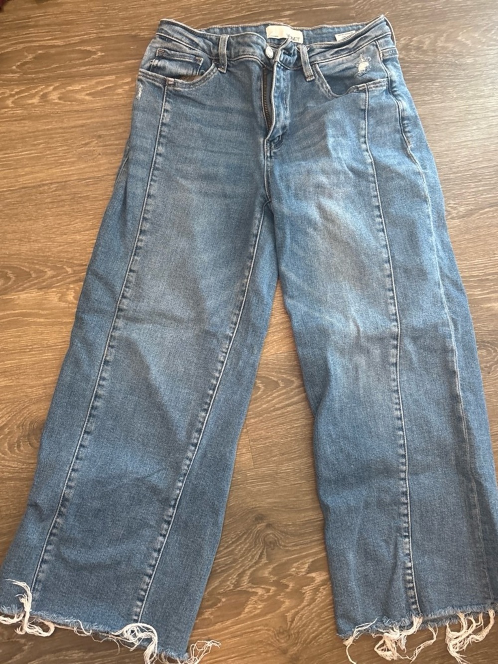 Wide leg jeans